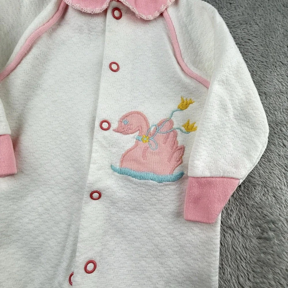Baby Girl‎ 3-6 Mo One Piece Sleeper Quilted Snaps Collar Swan Pink USA Made VTG